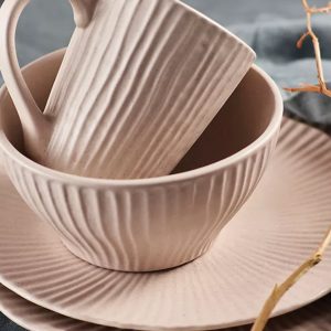 Wavy Ceramic Dinnerware Collection